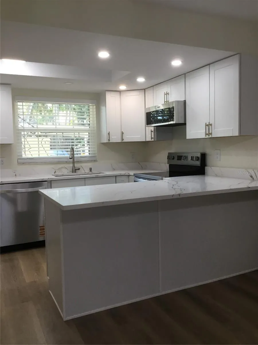 44 COUNTRY CLUB DRIVE #44 Largo, FL 33771