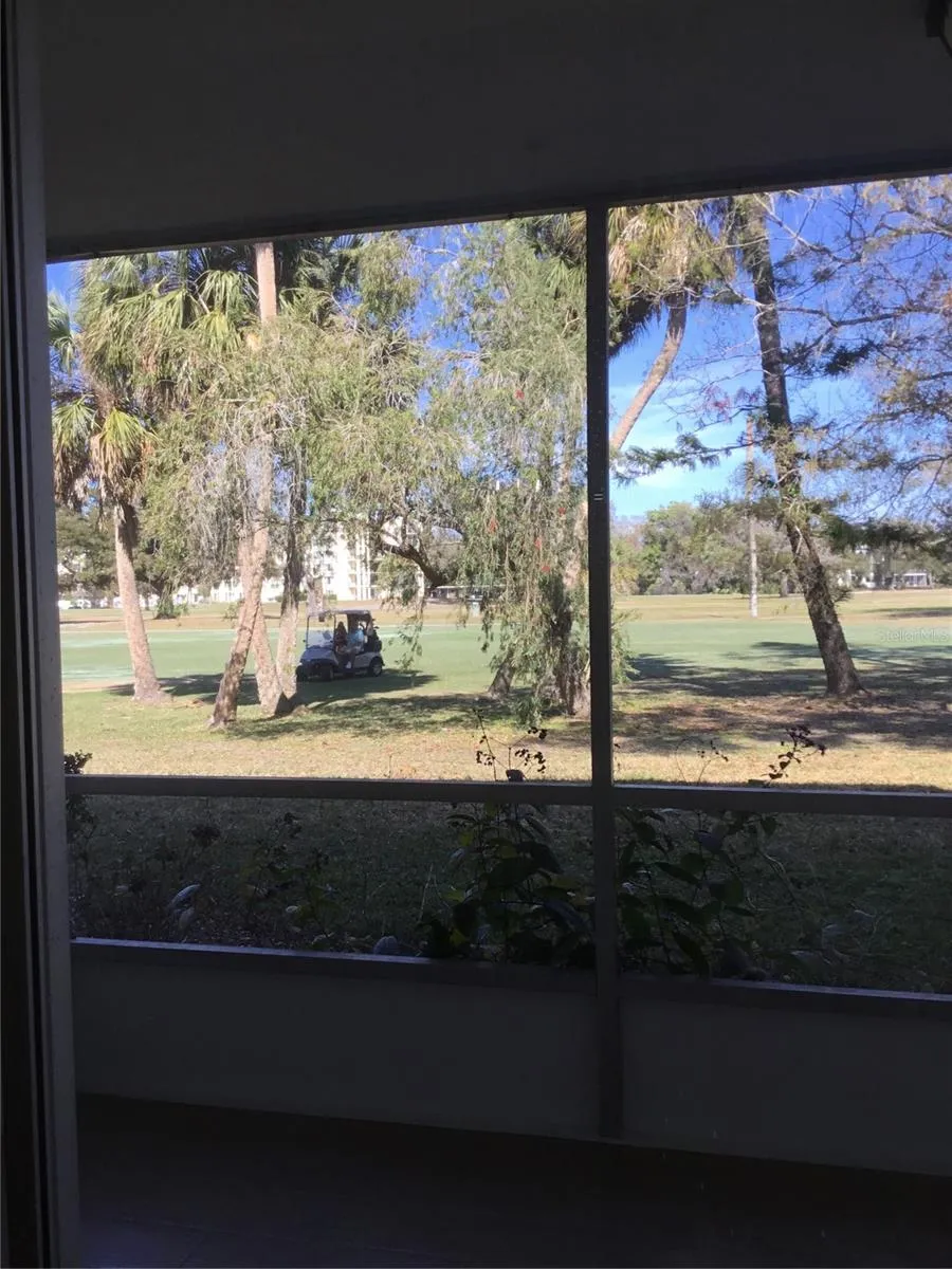 44 COUNTRY CLUB DRIVE #44 Largo, FL 33771