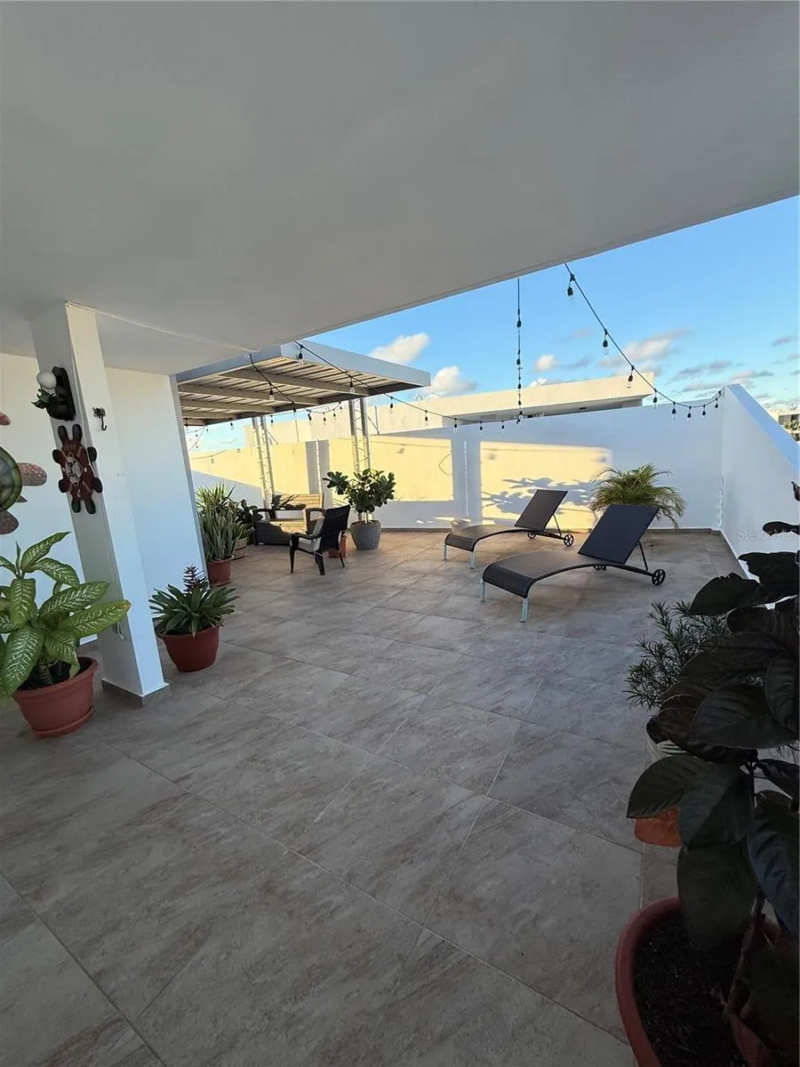 686 PUERTO NUEVO #364 Vega Baja, PR 00693