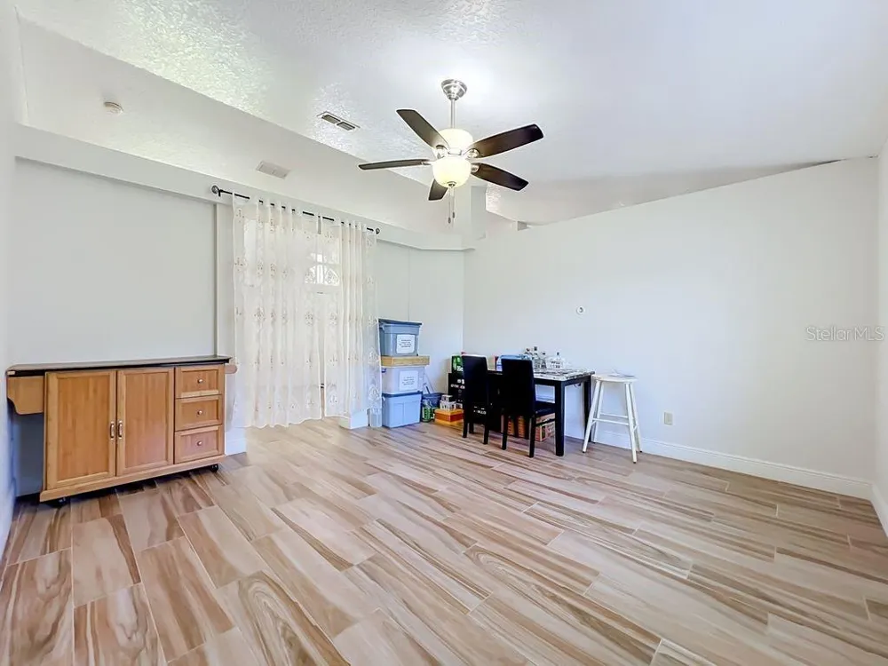 8818 RESERVATION DRIVE Orlando, FL 32829