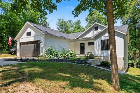 2523 Vanhorn Court