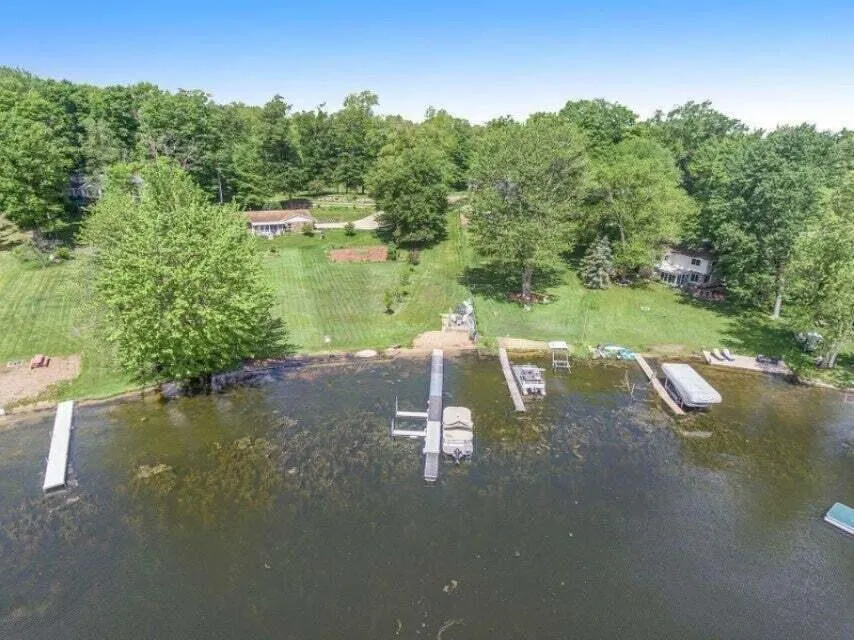 2523 Vanhorn Court Allegan Township, MI 49010