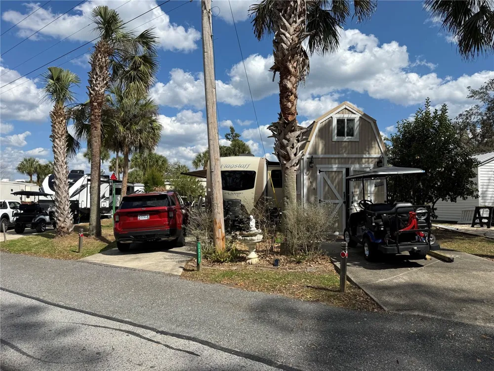2875 NE 102ND AVENUE ROAD Silver Springs, FL 34488
