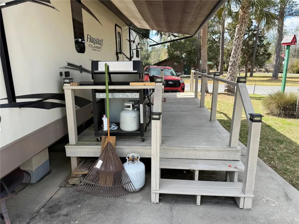2875 NE 102ND AVENUE ROAD Silver Springs, FL 34488