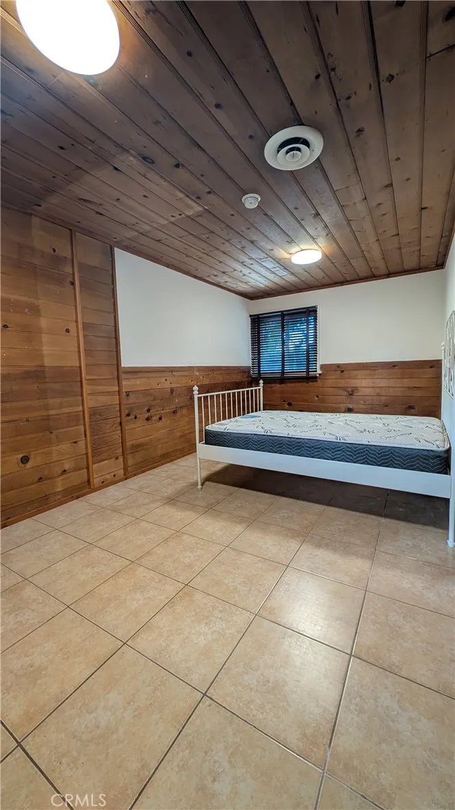 546 Griswold Avenue San Fernando, CA 91340