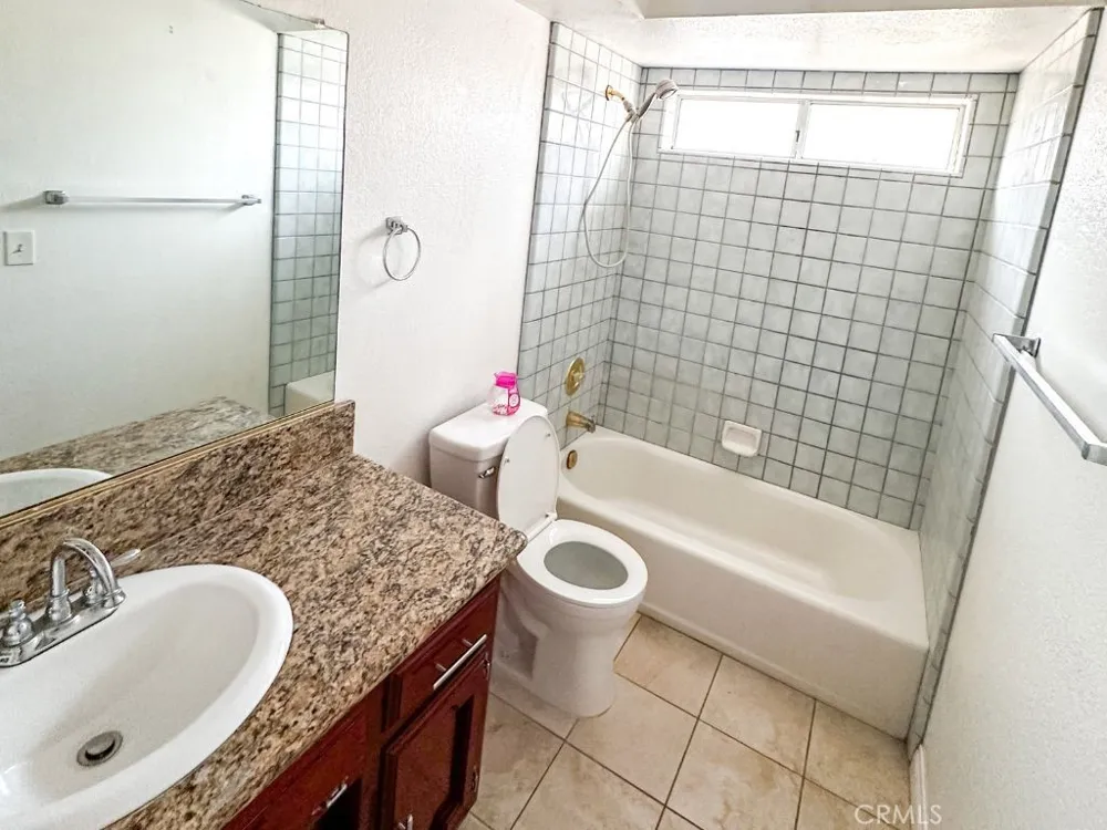 21131 Windsong Street California City, CA 93505