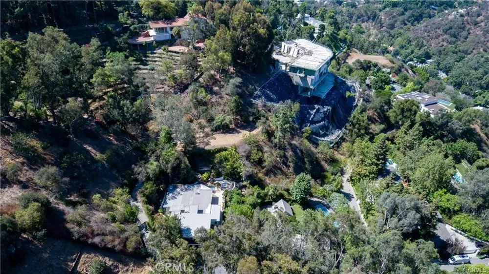 10515 Rocca Pl Bel Air, CA 90077