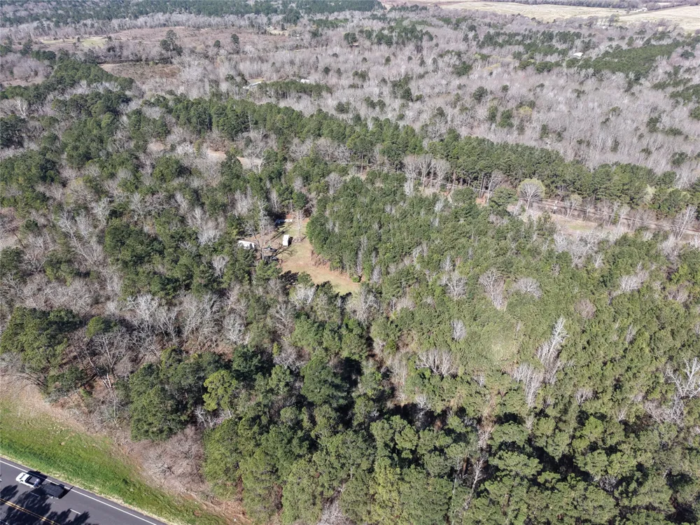 805 County Road 3210 Jacksonville, TX 75766