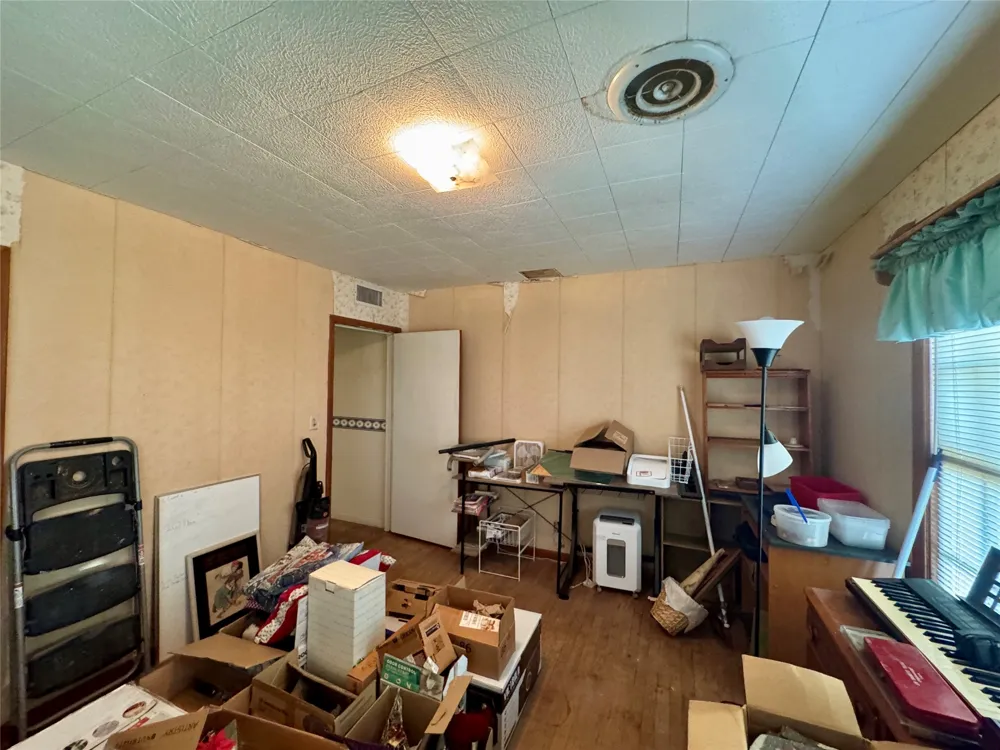 620 5th Street Hawley, TX 79525