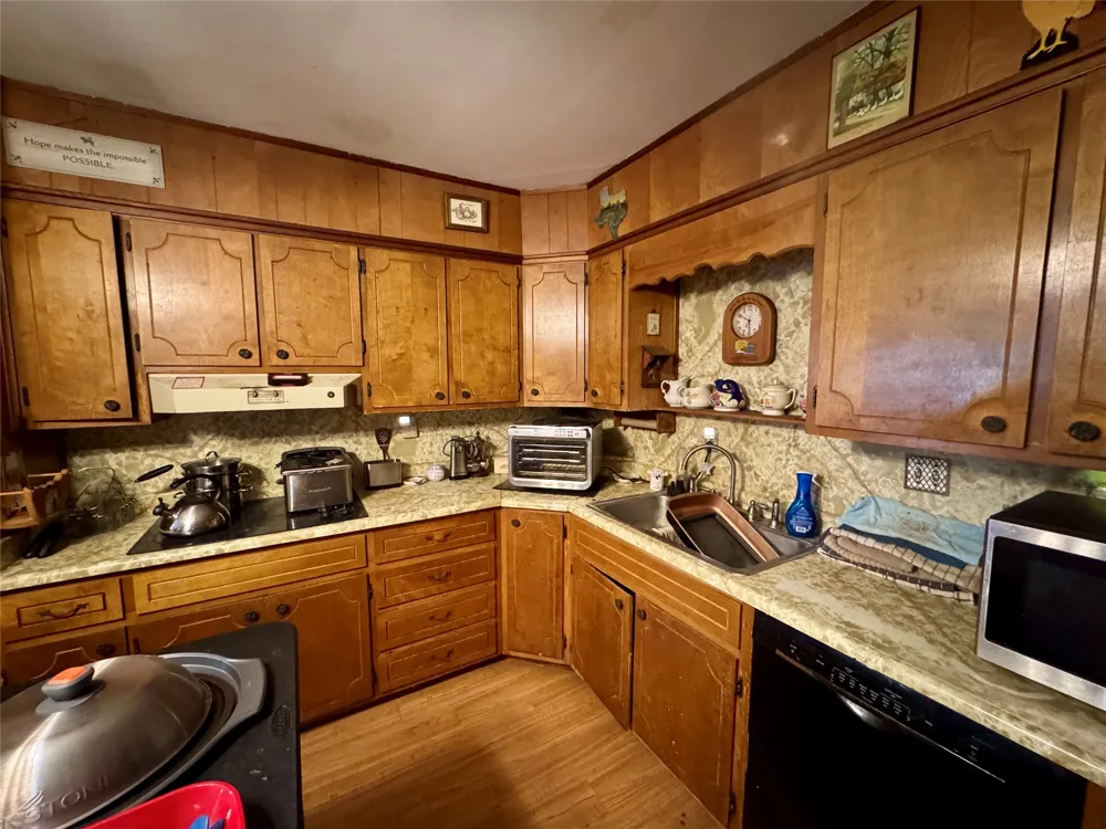 620 5th Street Hawley, TX 79525