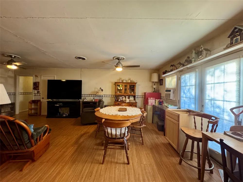 620 5th Street Hawley, TX 79525