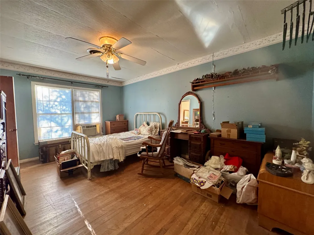 620 5th Street Hawley, TX 79525