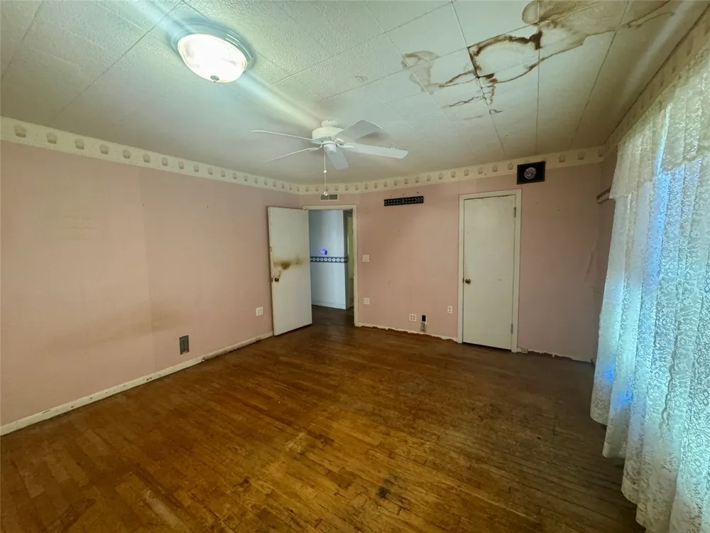 620 5th Street Hawley, TX 79525