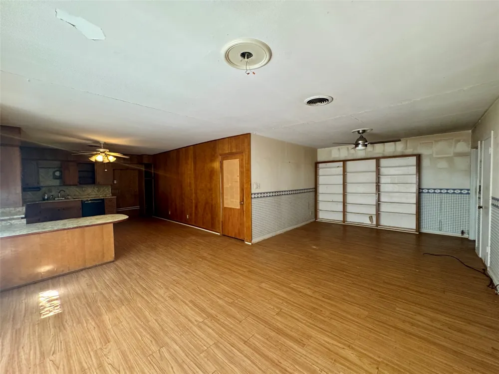 620 5th Street Hawley, TX 79525