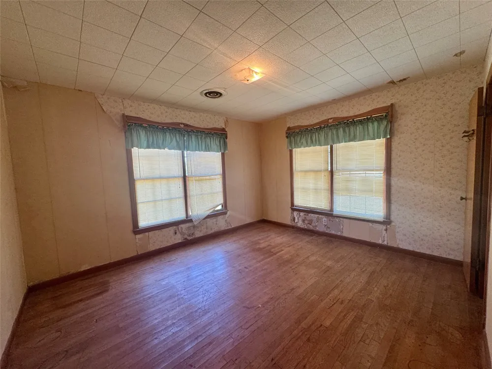 620 5th Street Hawley, TX 79525