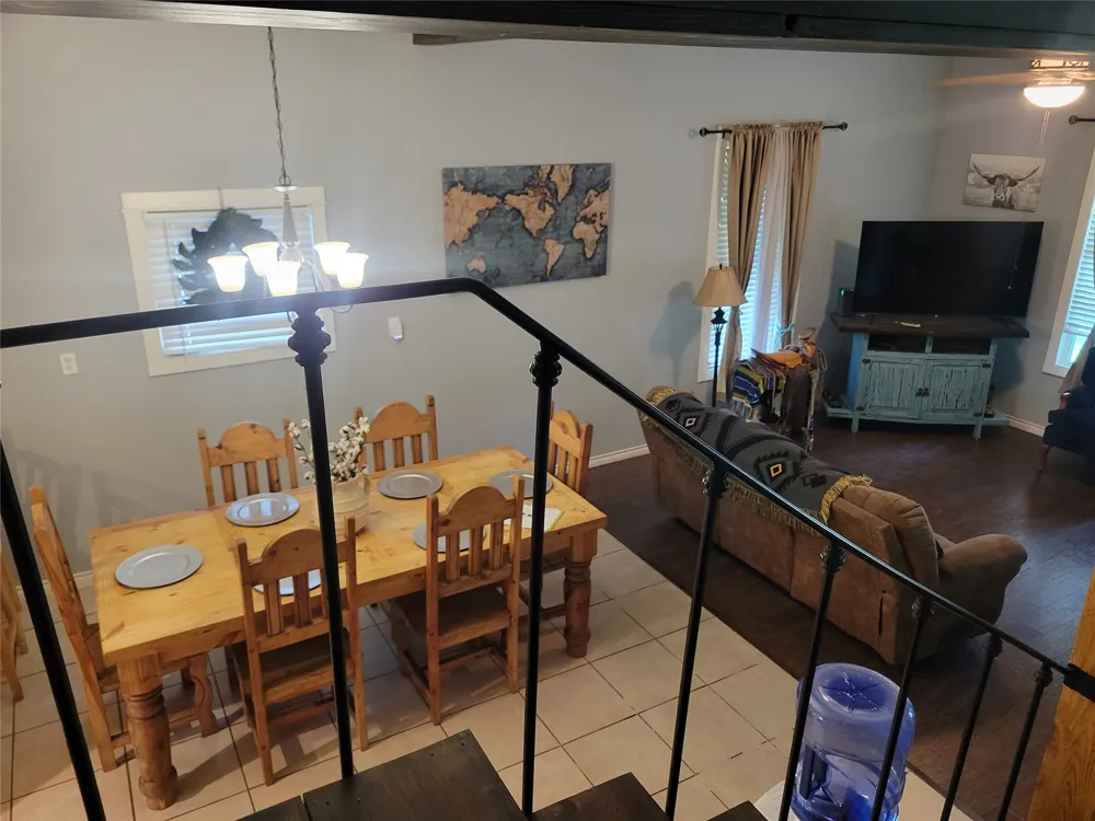 706 W Wrights Avenue Comanche, TX 76442