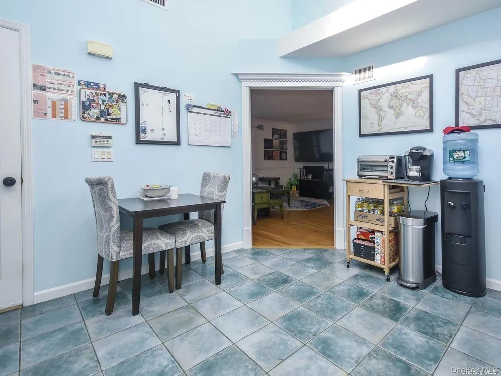 14 Hillcrest Street Huntington, NY 11743
