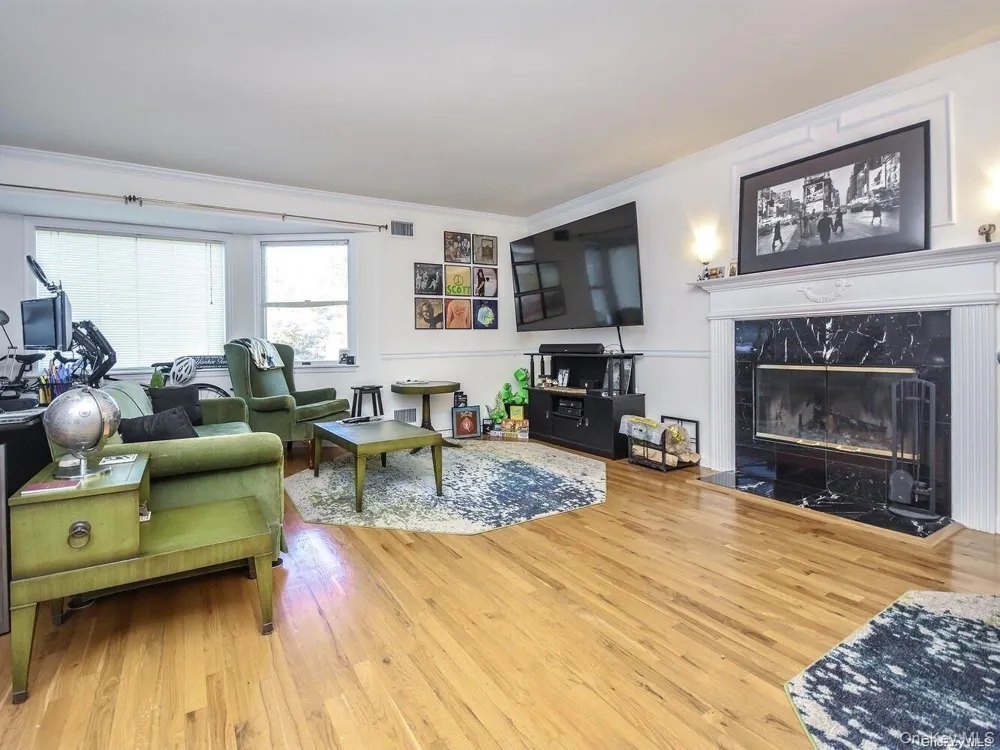 14 Hillcrest Street Huntington, NY 11743
