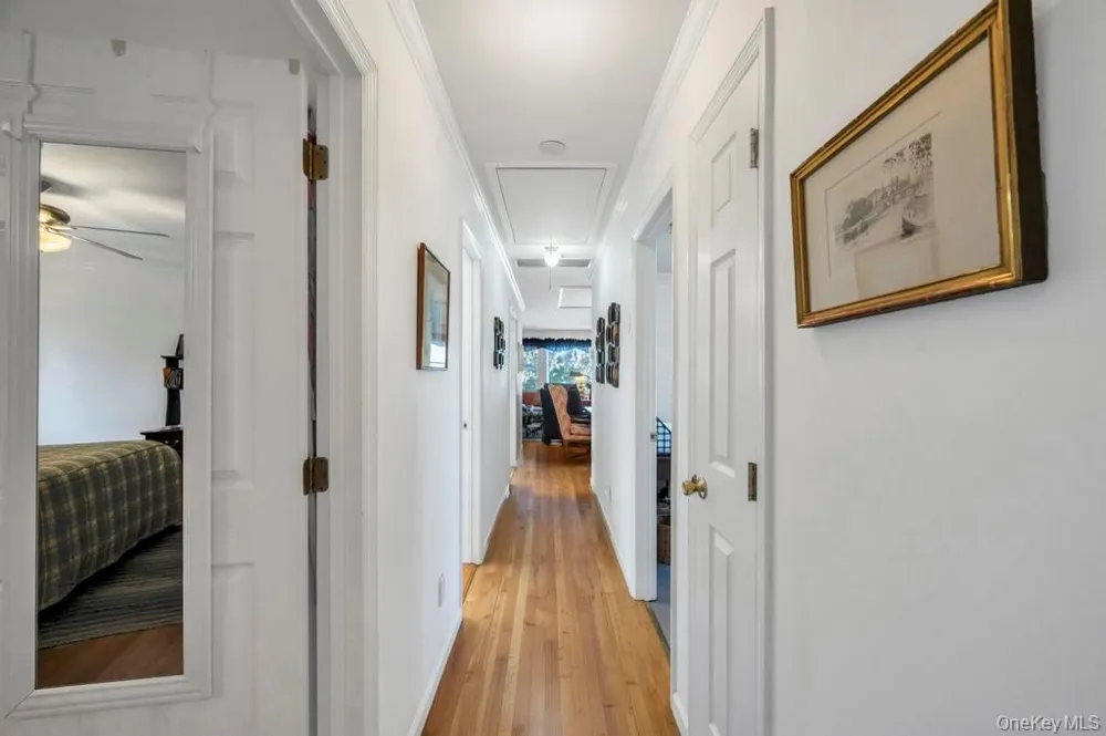 18 Hillcrest Street Huntington, NY 11743