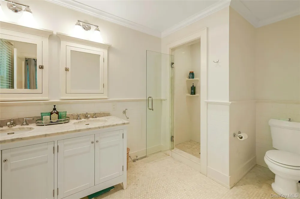 1600 Pine Tree Road Cutchogue, NY 11935