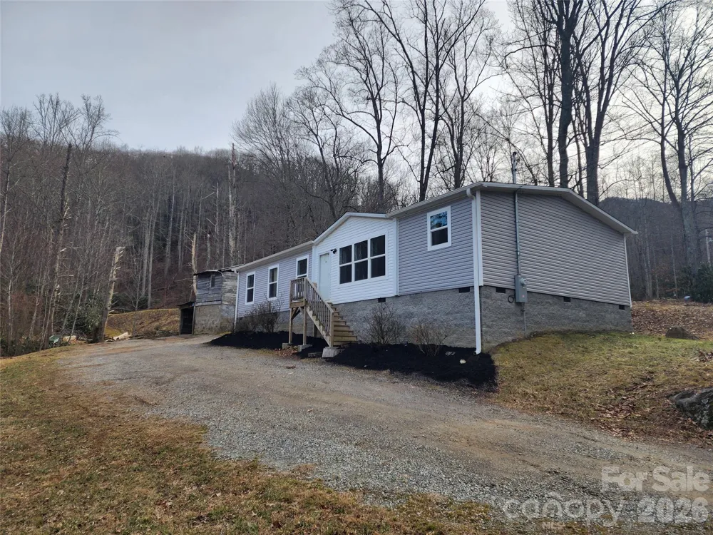 659 Cold Creek Road Canton, NC 28716
