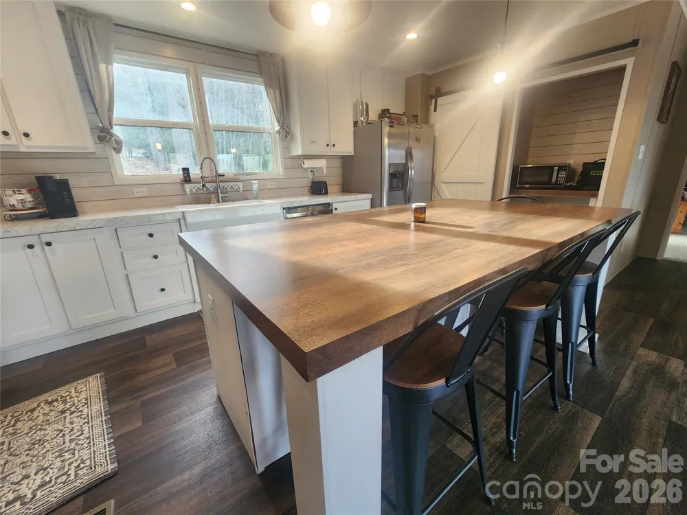 659 Cold Creek Road Canton, NC 28716