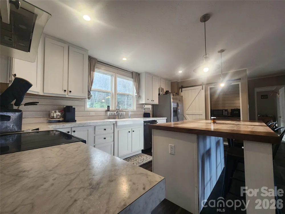 659 Cold Creek Road Canton, NC 28716