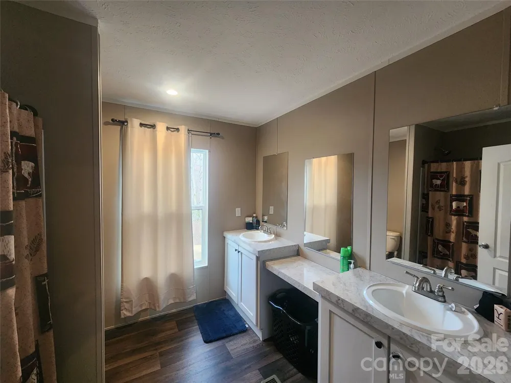 659 Cold Creek Road Canton, NC 28716