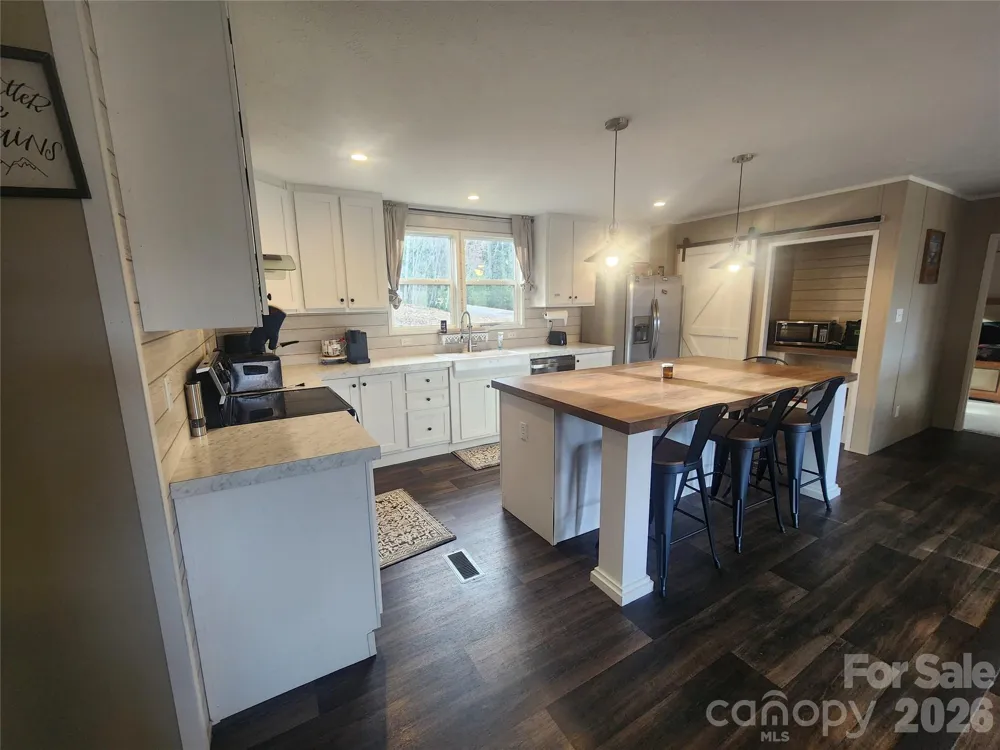659 Cold Creek Road Canton, NC 28716