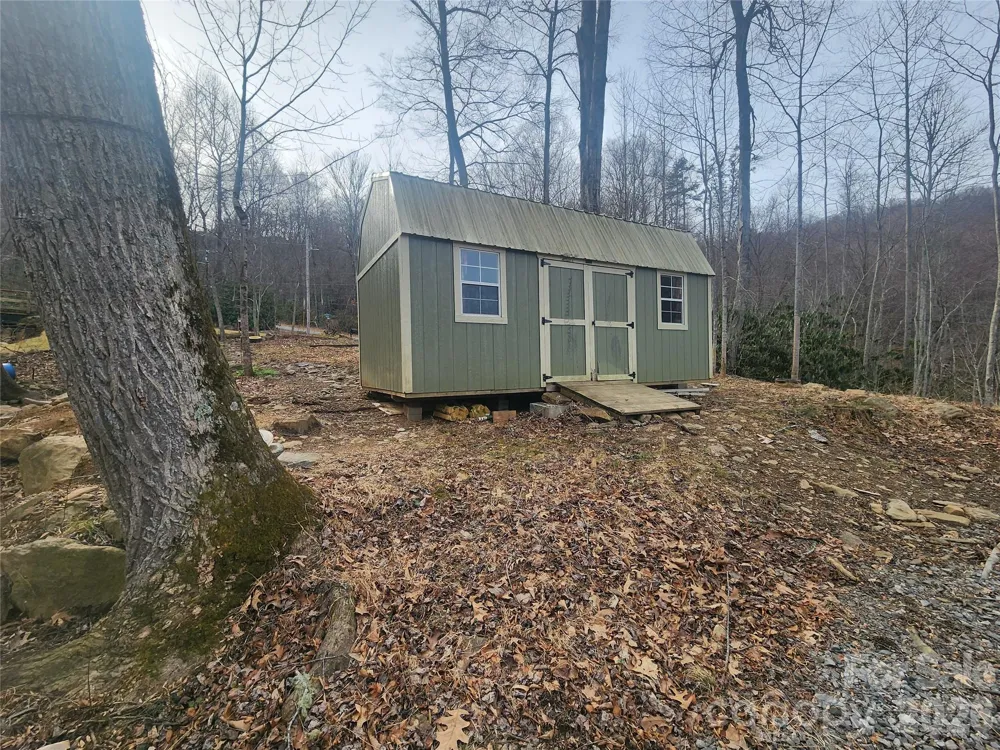 659 Cold Creek Road Canton, NC 28716