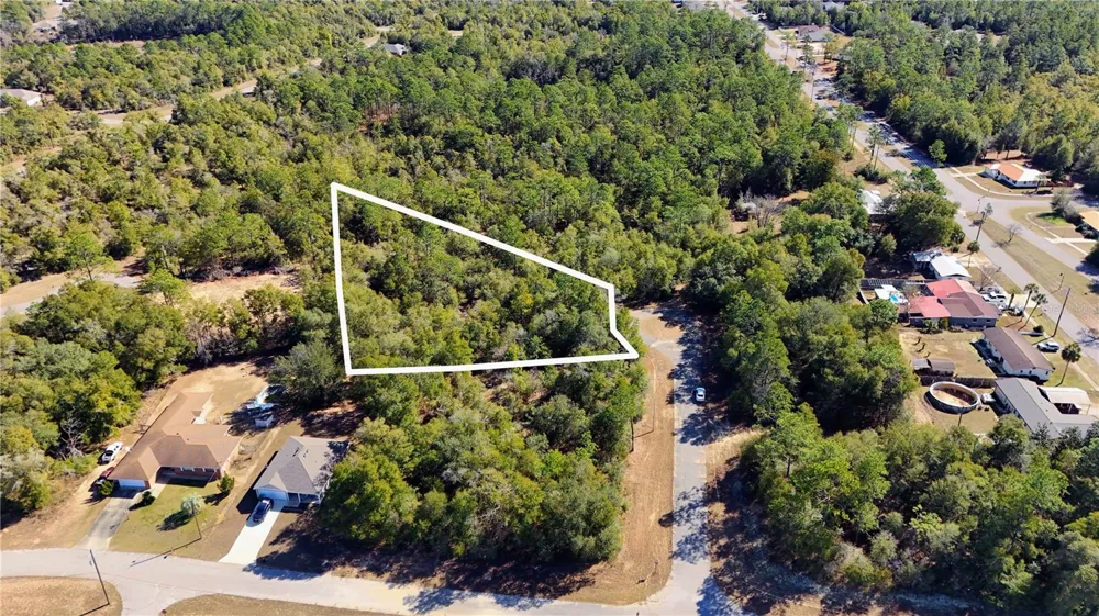 00 LARK COURT Chipley, FL 32428