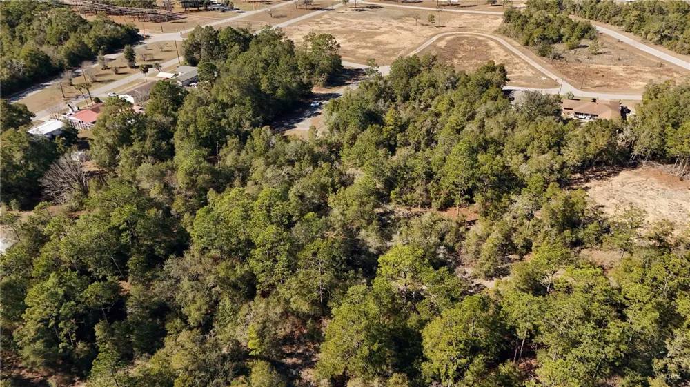 00 LARK COURT Chipley, FL 32428