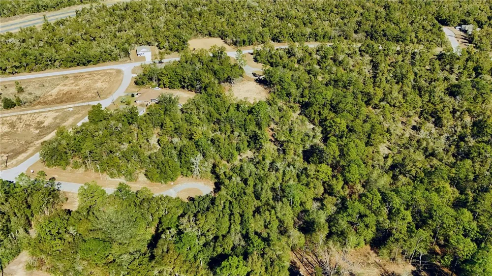 00 LARK COURT Chipley, FL 32428