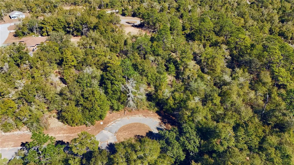 00 LARK COURT Chipley, FL 32428