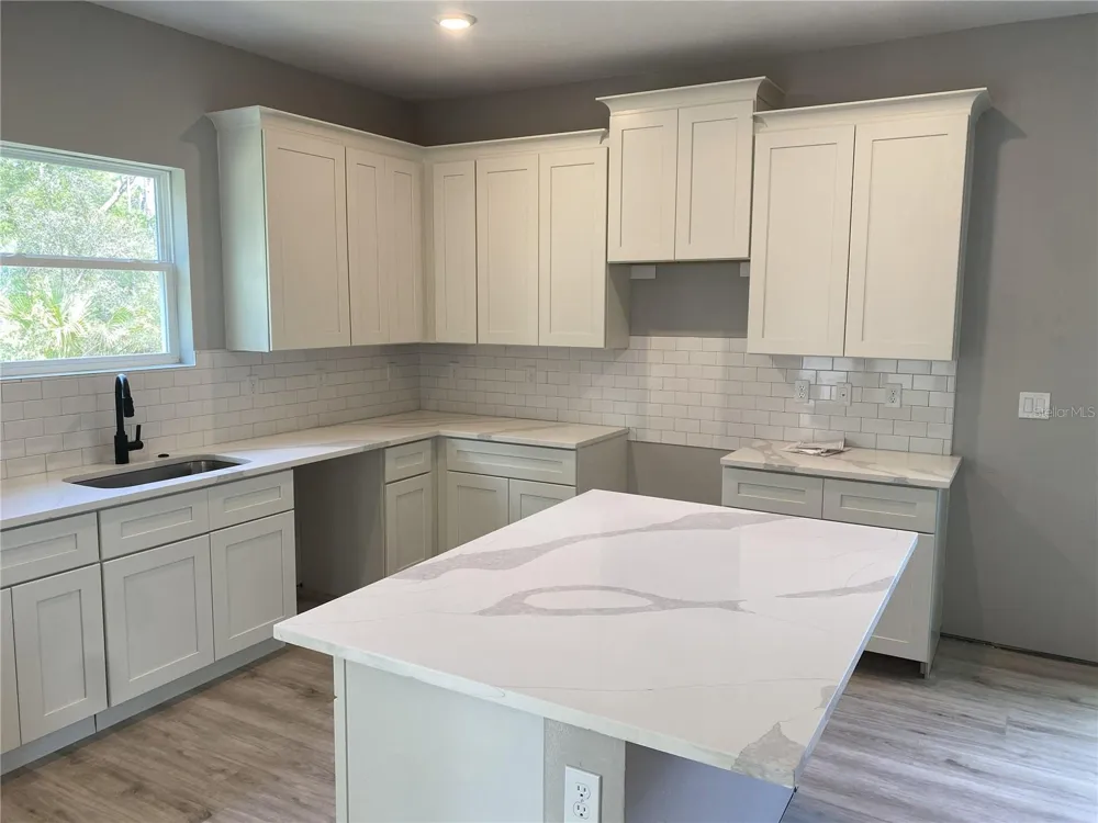 6 HEMLOCK COURT S Homosassa, FL 34446