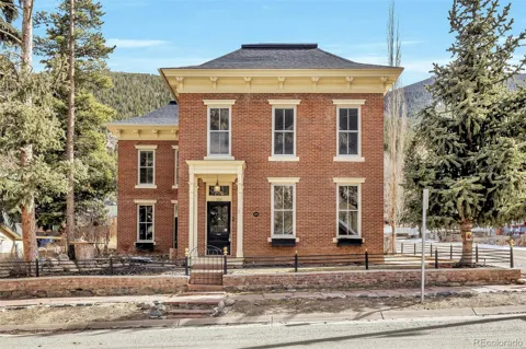 300 Rose Street