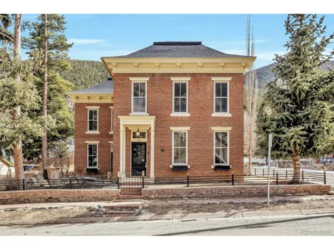 300 Rose Street