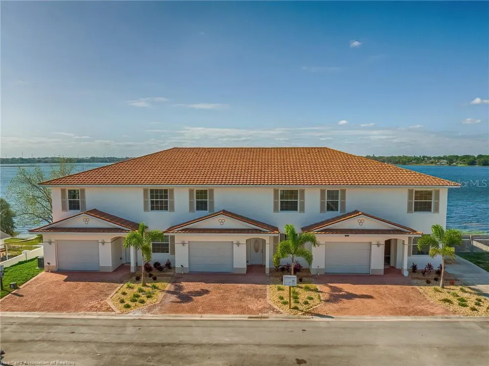 1942 OASIS BOULEVARD #1942 Sebring, FL 33870