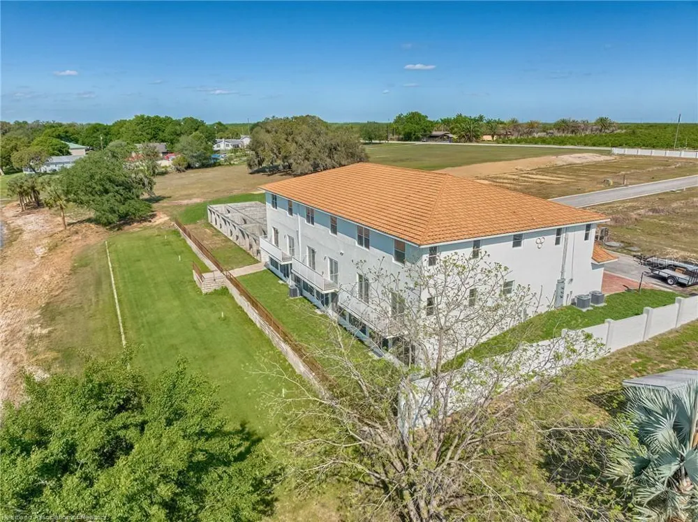 1942 OASIS BOULEVARD #1942 Sebring, FL 33870