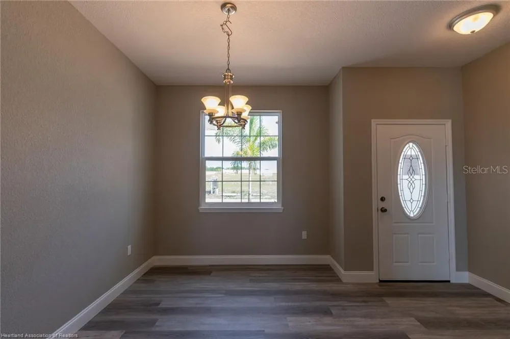 1942 OASIS BOULEVARD #1942 Sebring, FL 33870