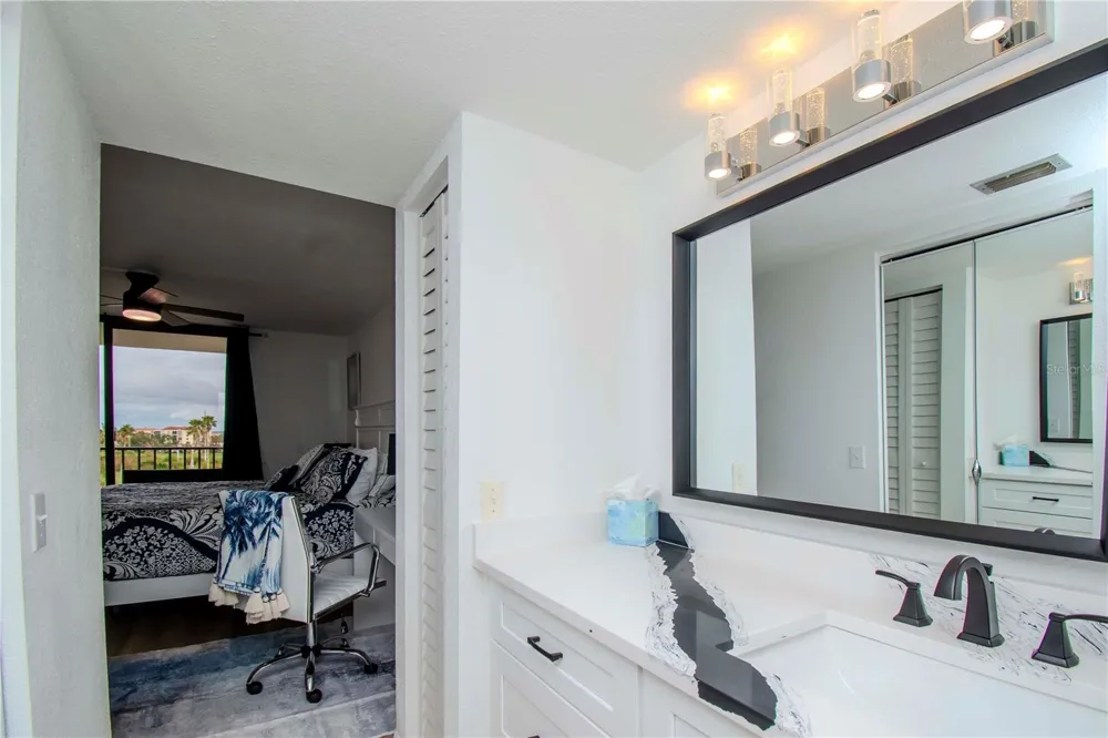 6361 BAHIA DEL MAR BOULEVARD #605 St Petersburg, FL 33715
