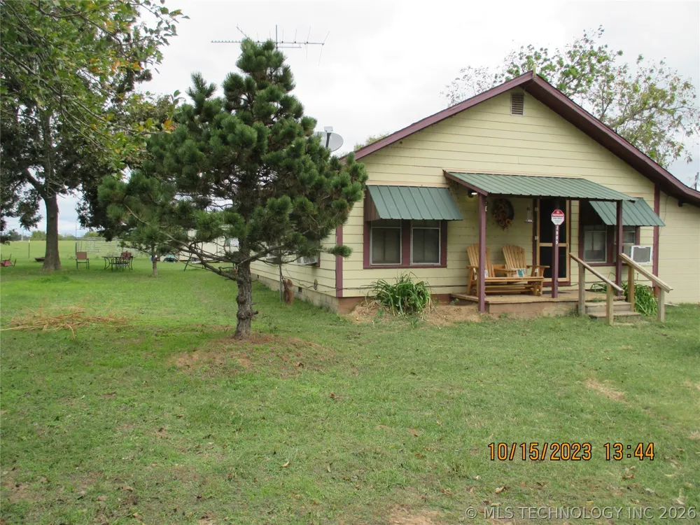2905 E 2110 Hugo, OK 74743