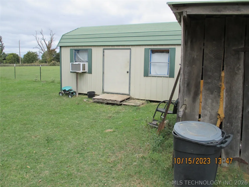 2905 E 2110 Hugo, OK 74743