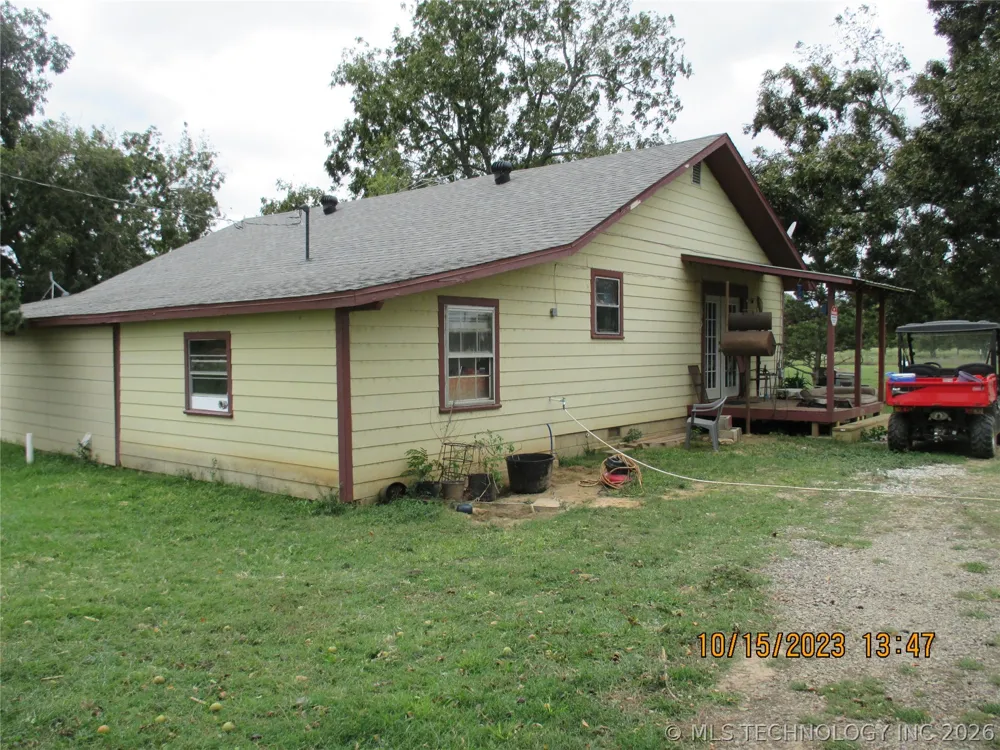 2905 E 2110 Hugo, OK 74743