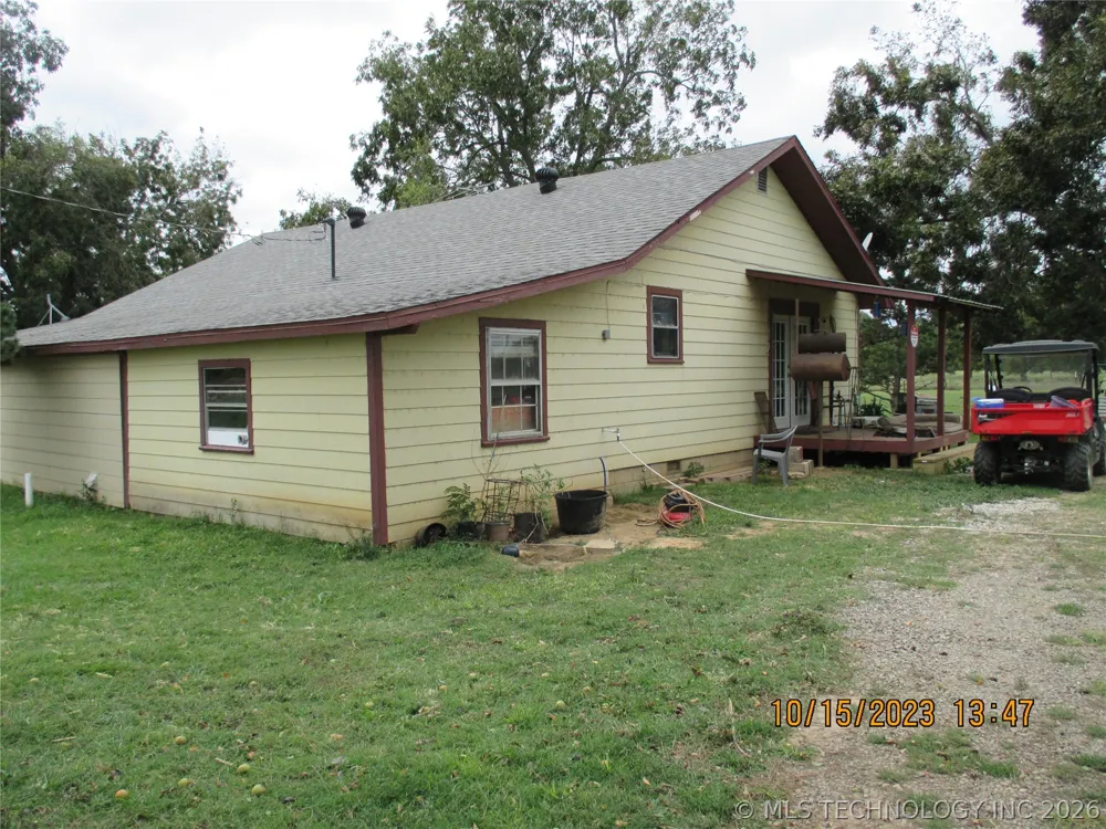 2905 E 2110 Hugo, OK 74743