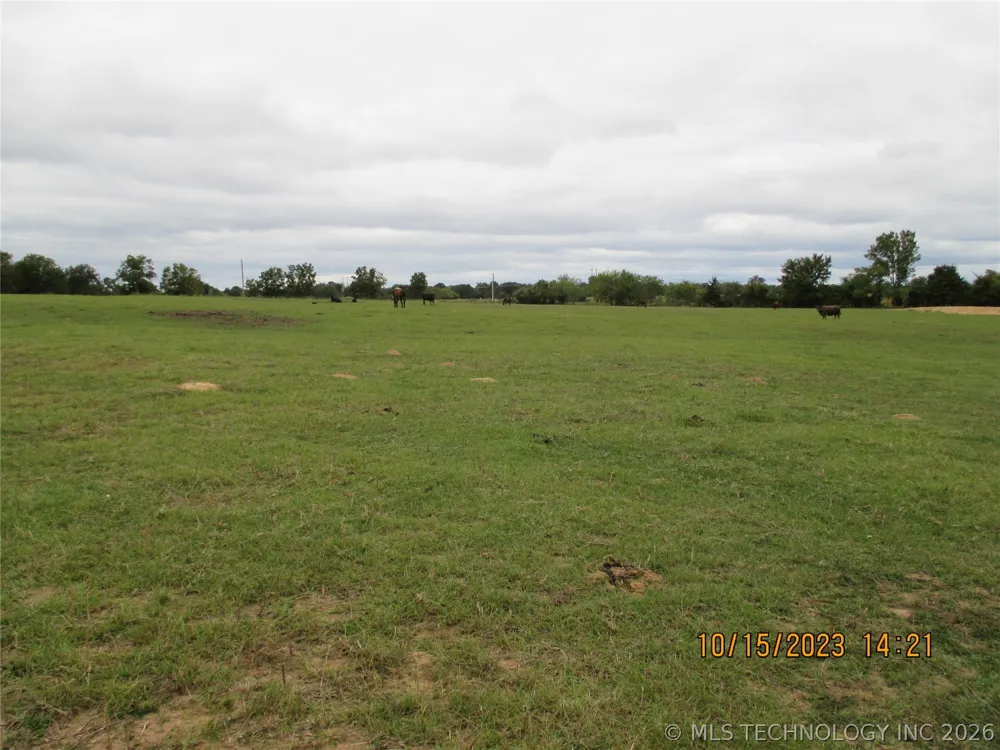 2905 E 2110 Hugo, OK 74743