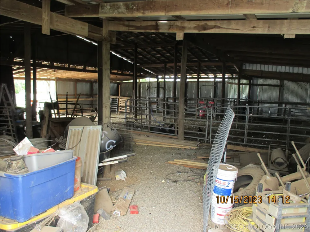 2905 E 2110 Hugo, OK 74743