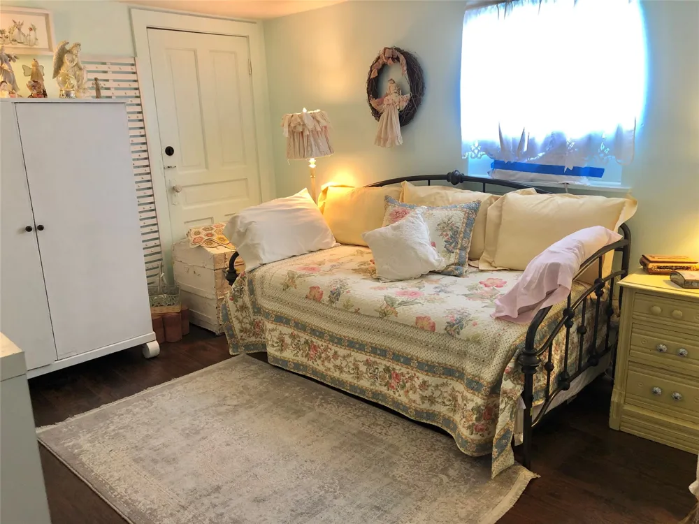 401 Sam Rayburn Drive #1 Bonham, TX 75418