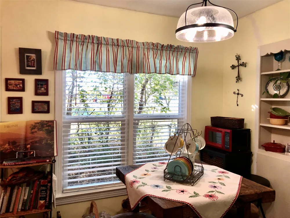 401 Sam Rayburn Drive #1 Bonham, TX 75418
