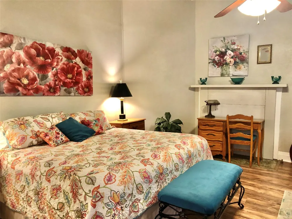 401 Sam Rayburn Drive #1 Bonham, TX 75418